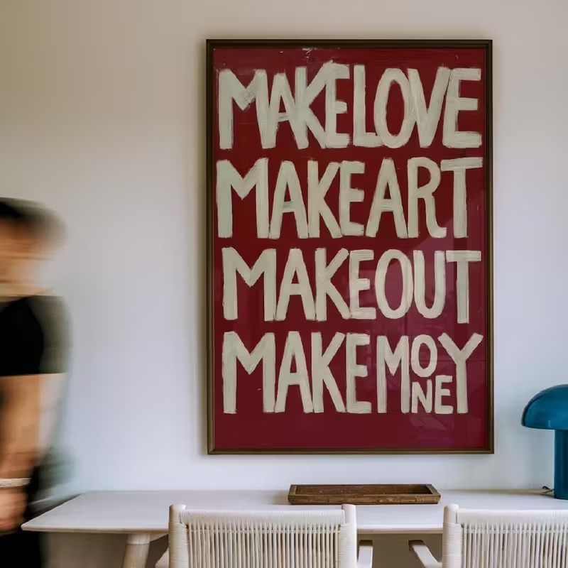 Retro Gaming Pictures - Modern,Retro Self Made Love Kisses Me